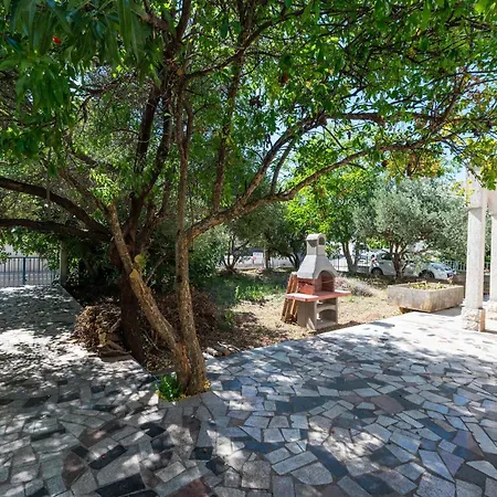 Apartamento Stunning In With Wifi Trogir